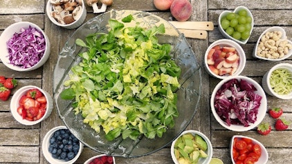Grillparty zu Hause Salat